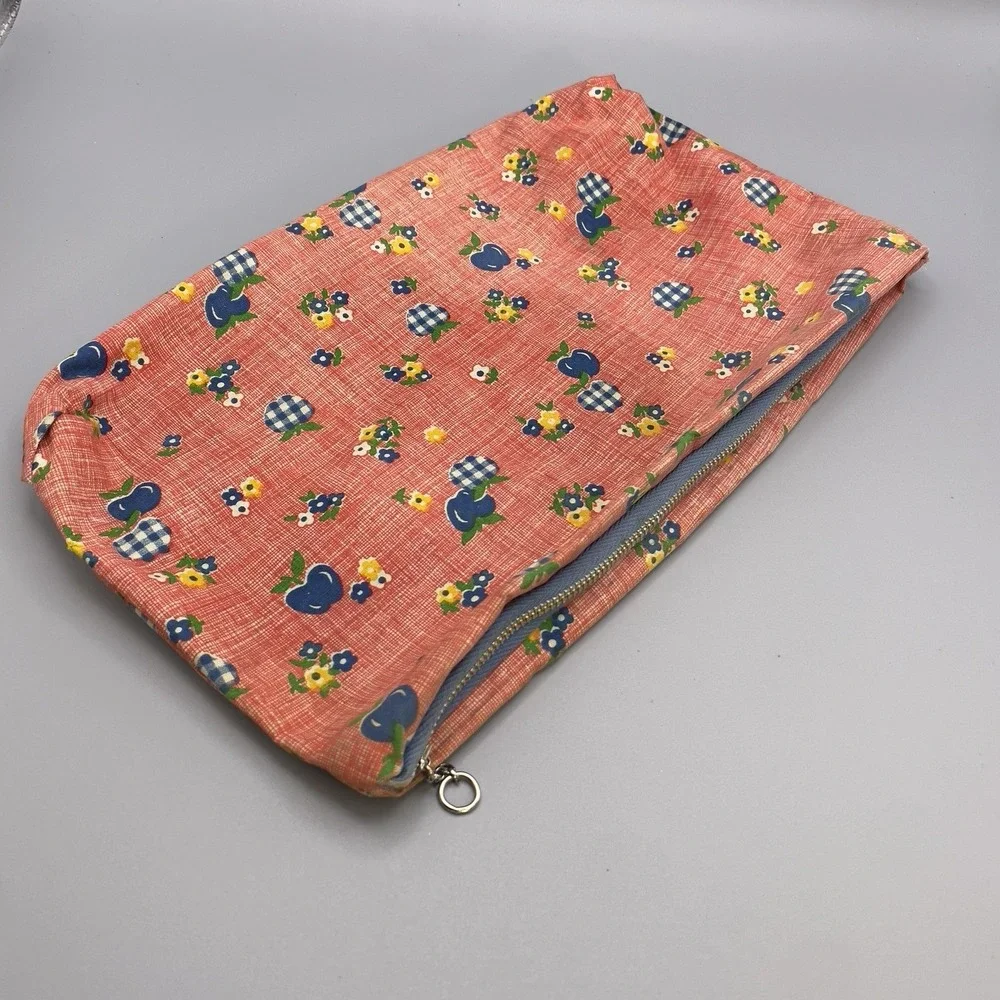 Vtg 50's‎ Zippered Storage Travel Bag Retro MCM Print Fabric Vinyl Make Up Apple